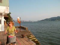 We rent a bike and had an absolutely wonderful day along the river in Taipei